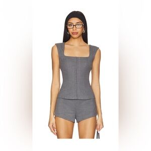 REVOLVE Gray Sleeveless Top and Shorts Set

Top xs short s